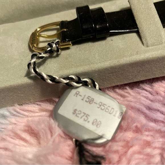 NWT Vintage Tissot Mother of Pearl RockWatch R150 - Black Leather Watch - Picture 10 of 11